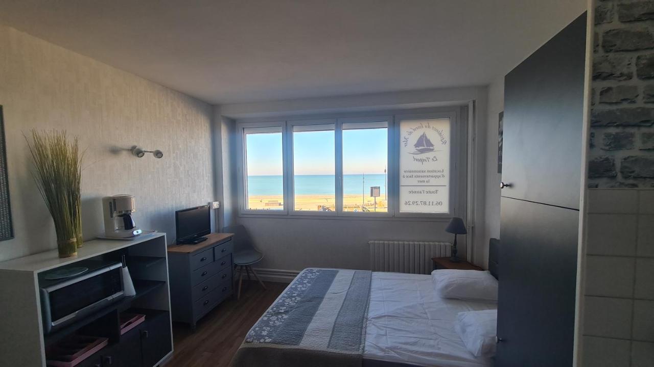 Residence Du Bord De Mer 9 Appartements Avec Une Vraie Vue Mer Le Treport Bagian luar foto