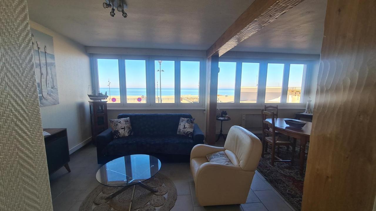 Residence Du Bord De Mer 9 Appartements Avec Une Vraie Vue Mer Le Treport Bagian luar foto