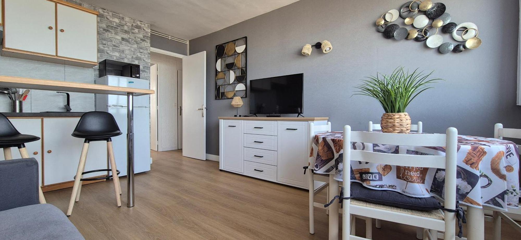 Residence Du Bord De Mer 9 Appartements Avec Une Vraie Vue Mer Le Treport Bagian luar foto